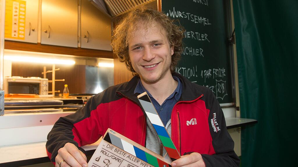Der Salzburger Regisseur Adrian Goiginger beim Filmdreh von "Die beste aller Welten".
