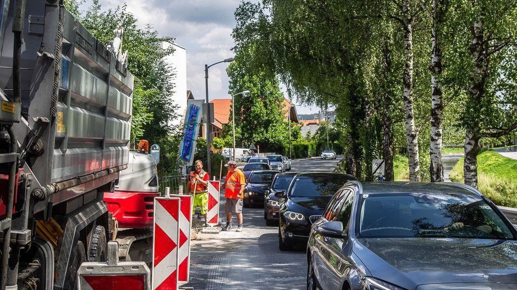 Bauarbeiten für Kreisverkehr in Maxglan