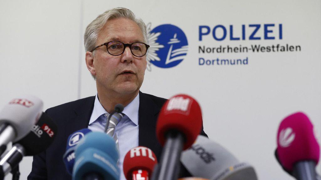 Bomben detonieren an BVB-Bus