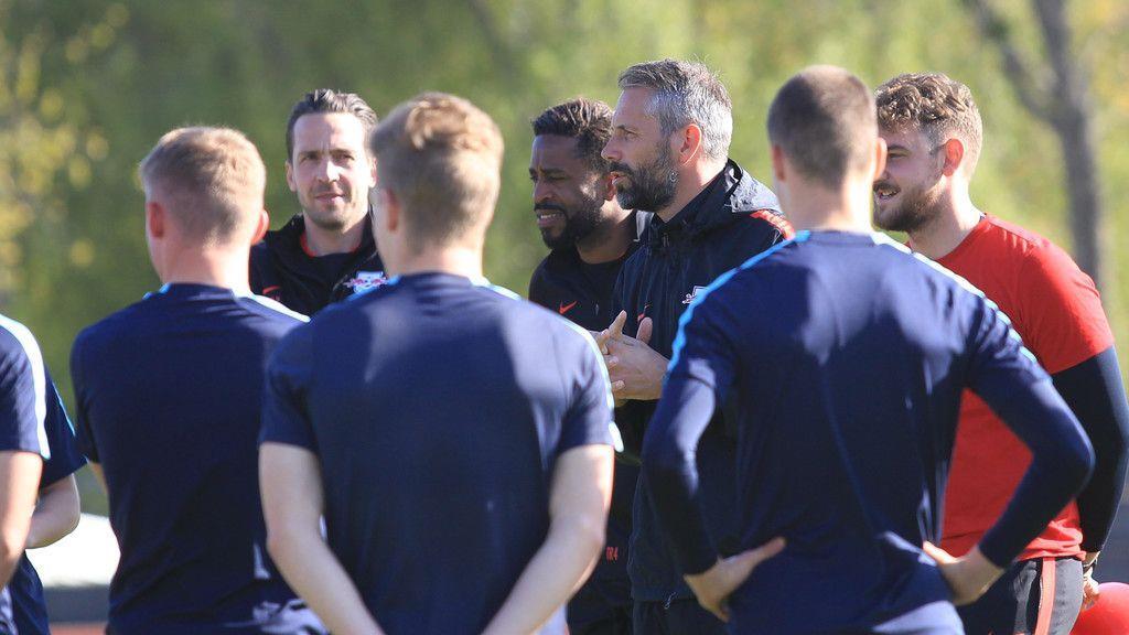 Training und Entspannung vor Youth-Legaue-Finale