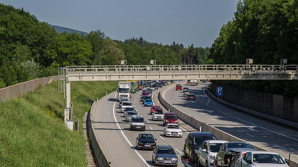 Stau A10