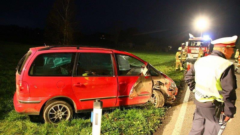 Bilder vom Unfallort auf der L207
