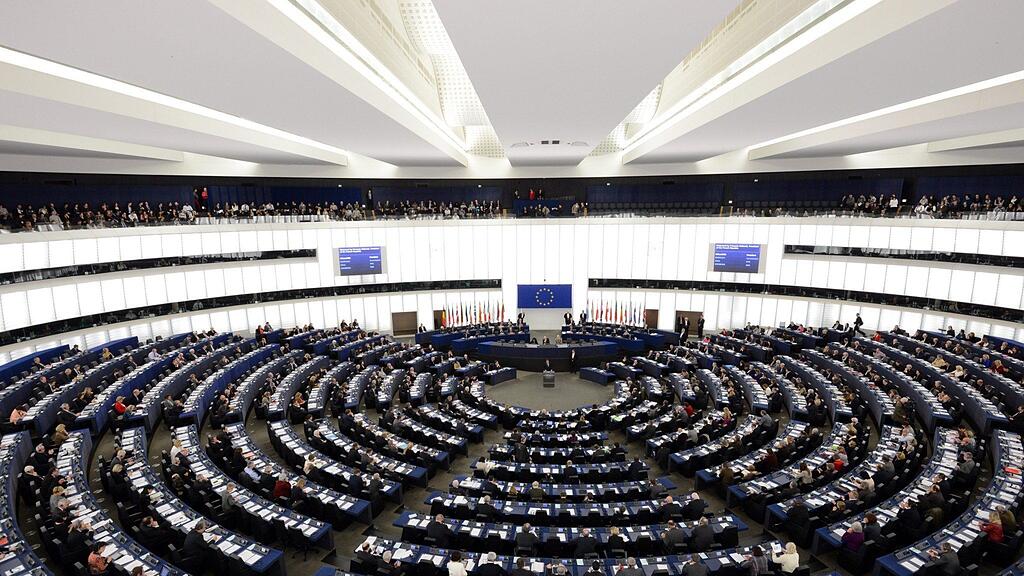 Neuverteilung nach Beitritt Kroatiens im Ausschuss diskutiert.