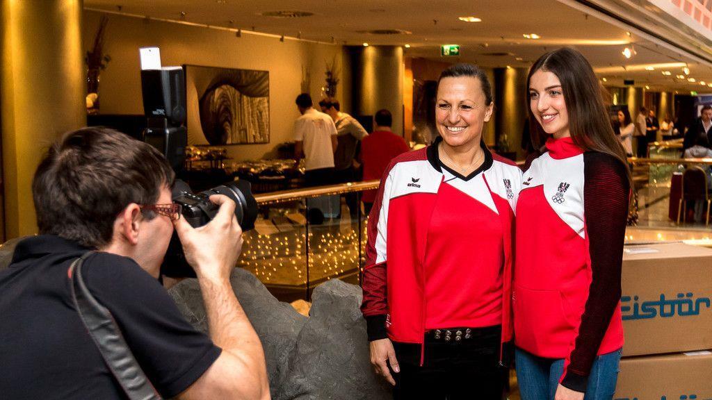 Olympia: ÖSV-Stars werden eingekleidet