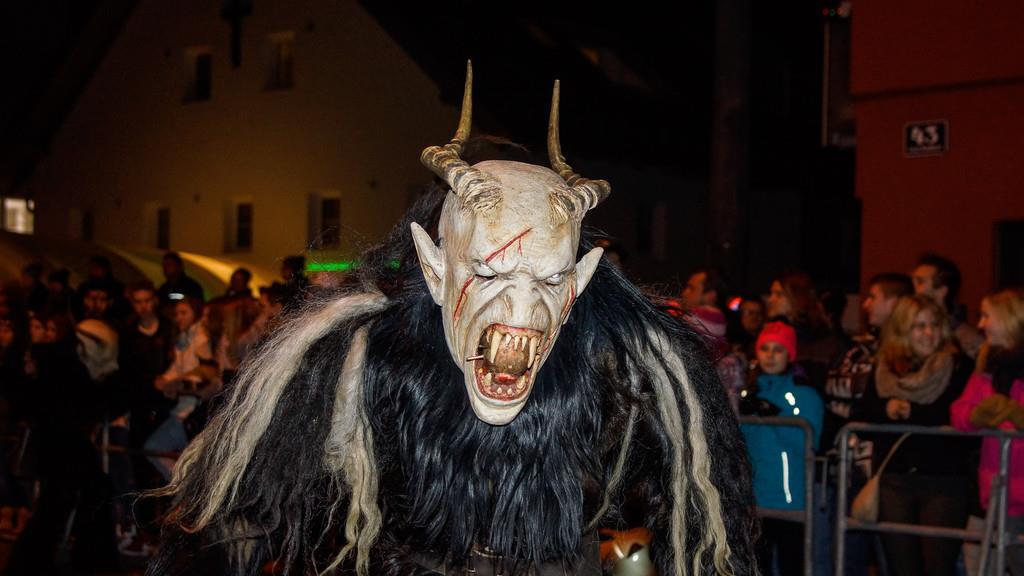 Gnigler Perchtenlauf