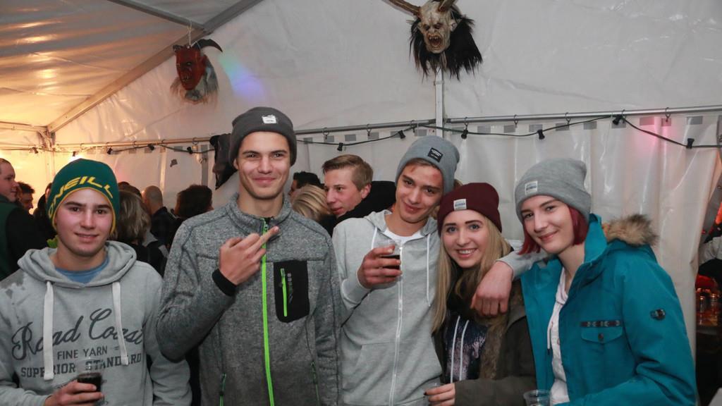 Krampuskränzchen Taxenbach
