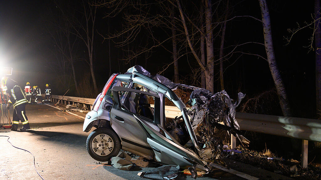 OBERÖSTERREICH 28-JÄHRIGER BEI VERKEHRSUNFALL IN LANGENSTEIN GETÖTET =.jpg