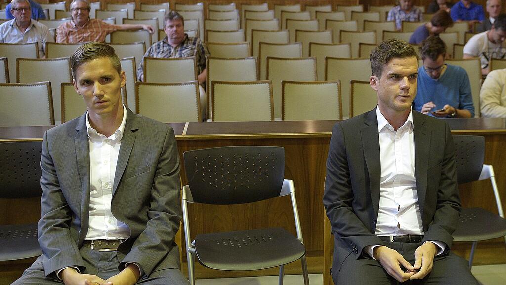 Dominique Taboga (li) und Thomas Zündel vor dem Gericht in Graz.