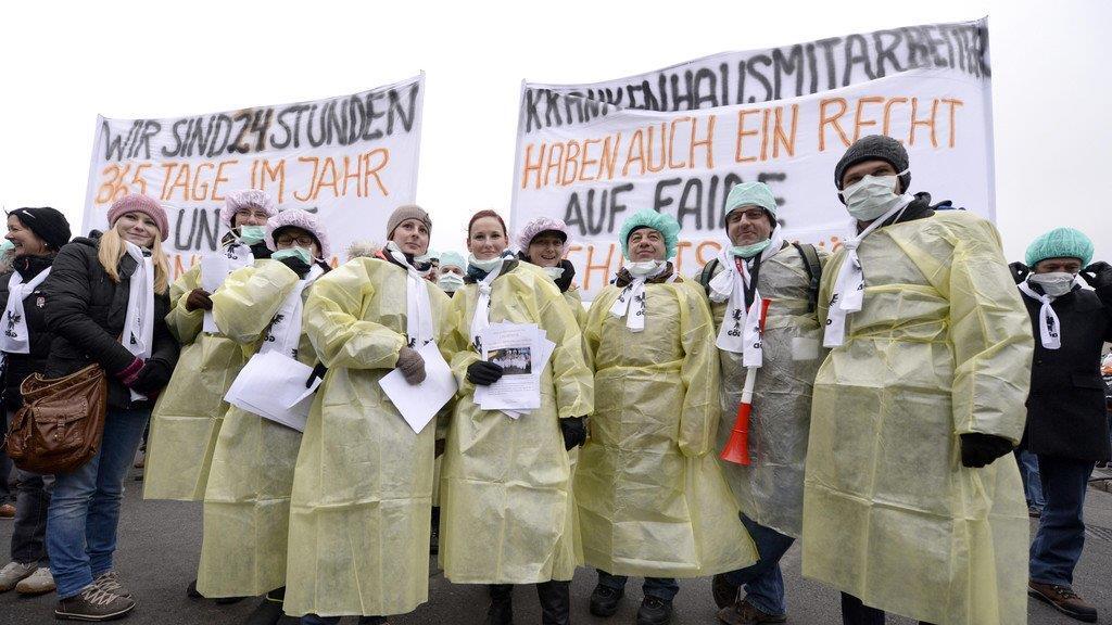 Beamte demonstrieren in Wien