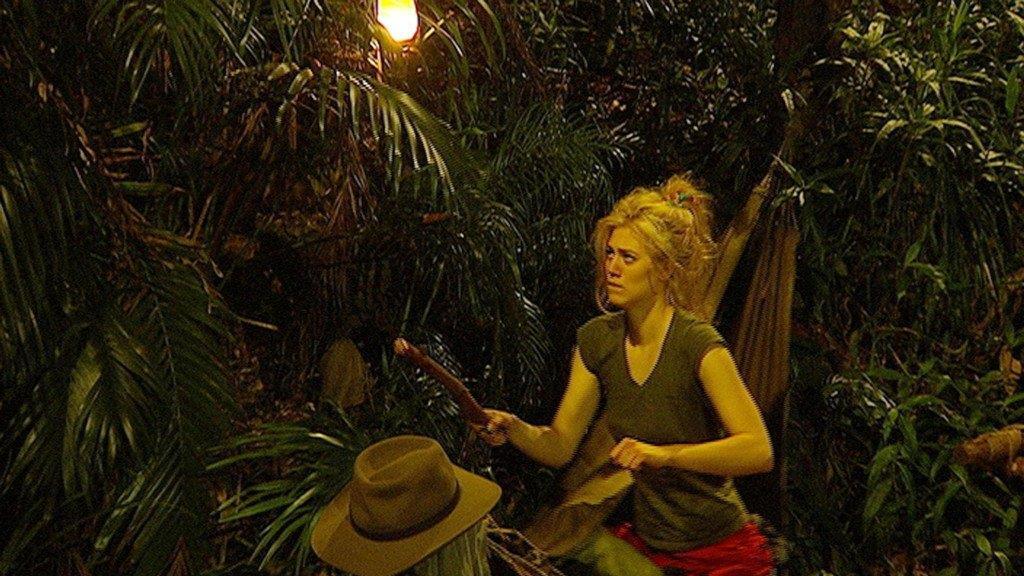 Dschungelcamp 2014: Tag 8: Mola bricht die Prüfung ab