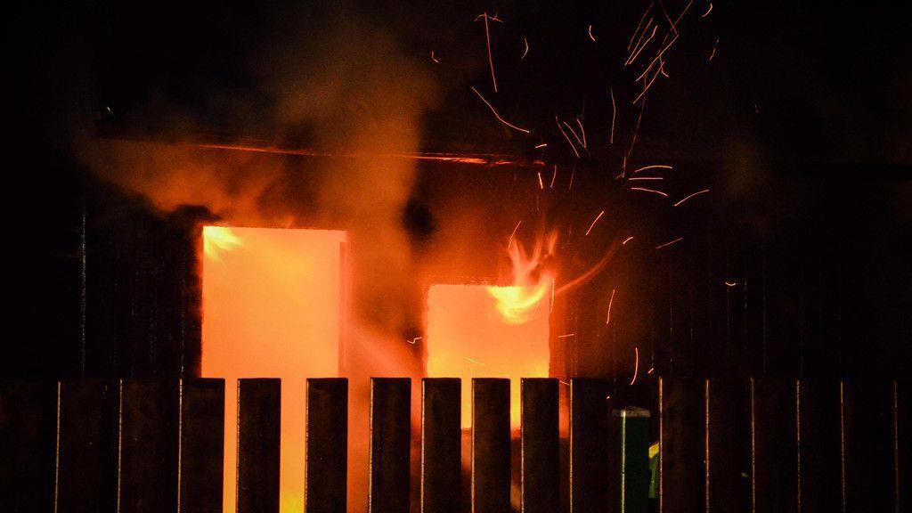 Toter bei Brand gefunden