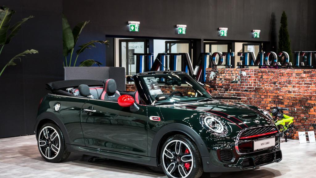 Auto Messe II