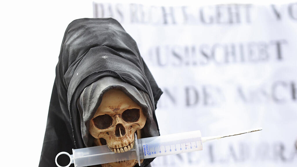 Starker Zusammenhang mit mangelndem "Vertrauen in die Institutionen"