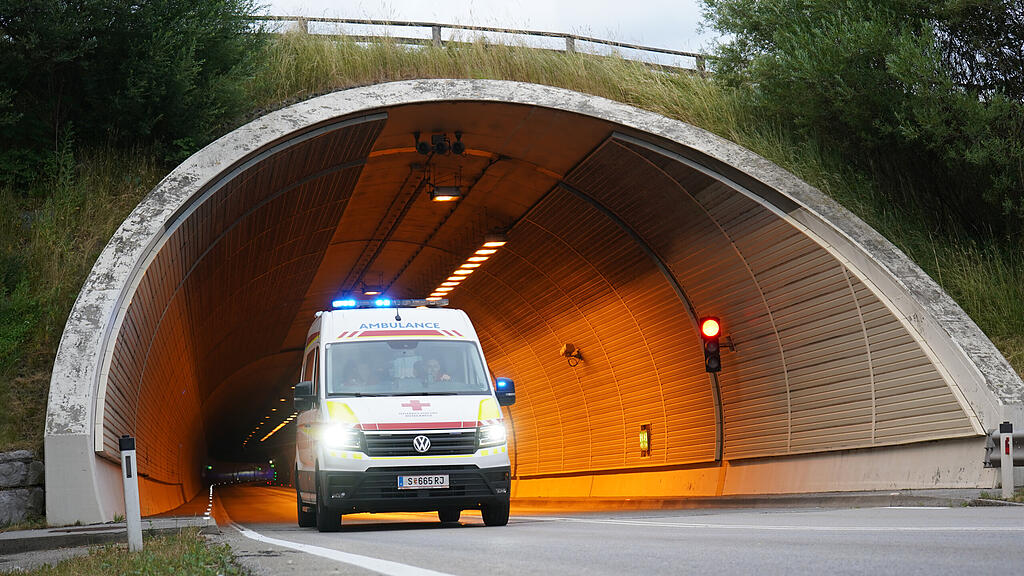 Feuerwehr-Übung Umfahrungstunnel Henndorf
