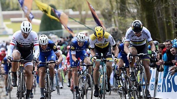 Strecke wie geschaffen für Sagan (rechts)