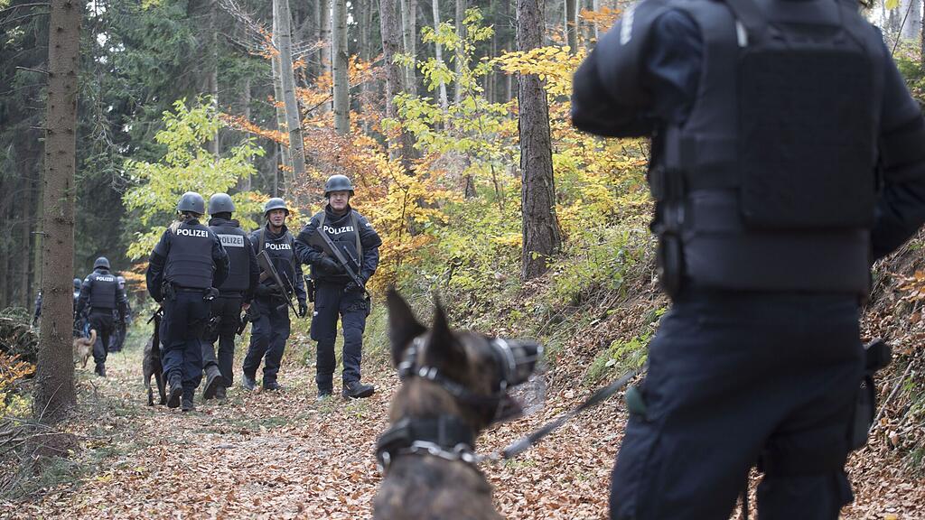 Nach vier Wochen Suche ist die Polizei immer ratloser.