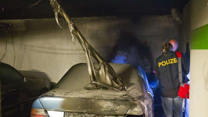 Pkw-Brand in Tiefgarage