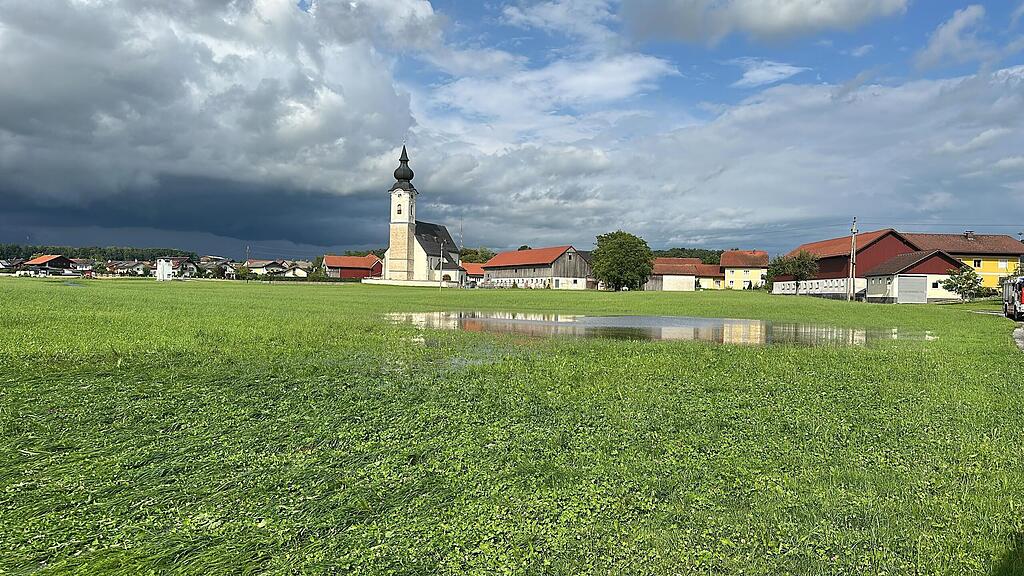 Regenfälle-Einsätze in Lamprechtshausen