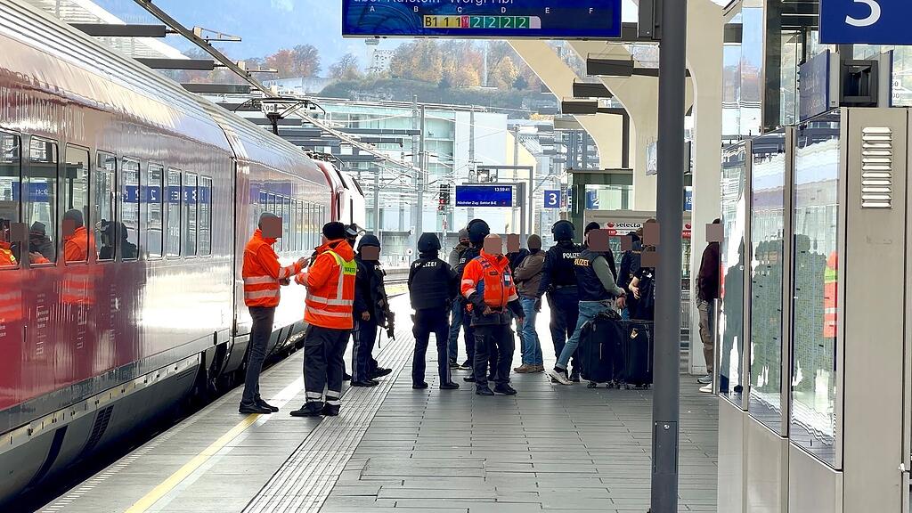 Großeinsatz im Salzburger Hauptbahnhof