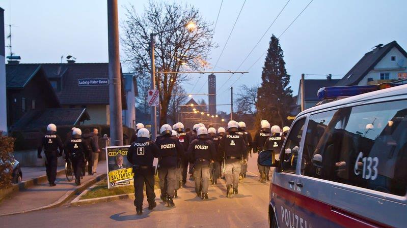 Ajax-Fans in Salzburg, III