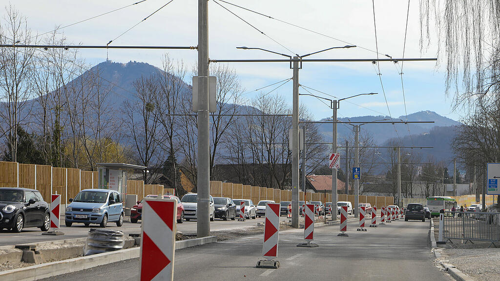 Stau, Münchner Bundesstraße, B155