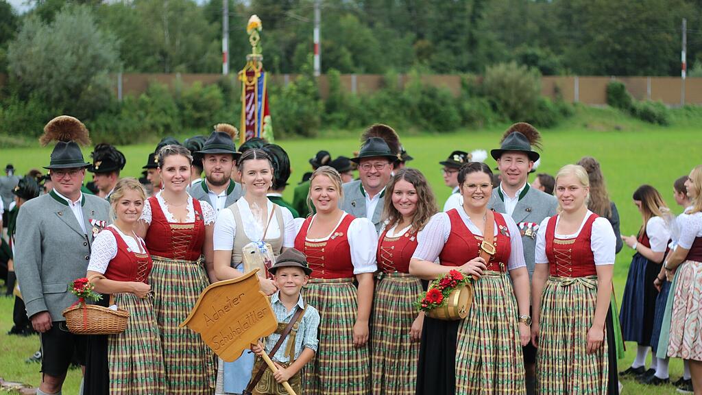 75 Jahre Trachtenverein  D\u00b4Puachstoana