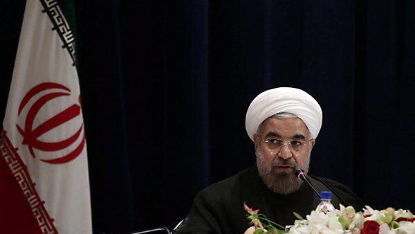 Kritik und Zustimmung für Rohani