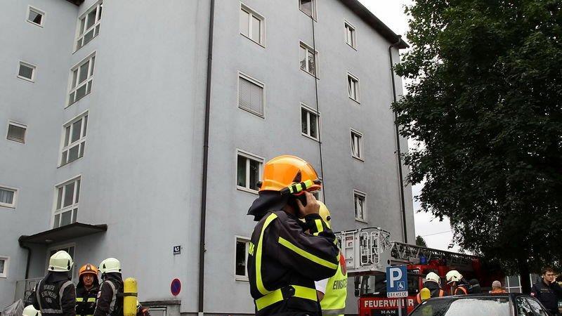 Bilder des Wohnungsbrandes