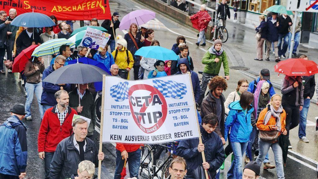Demo gegen TTIP und CETA in Salzburg I