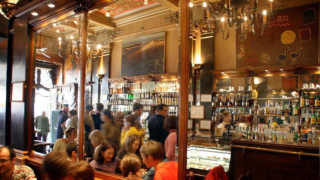 In einer Bar in Bad Ischl haben Flüchtlinge Hausverbot.