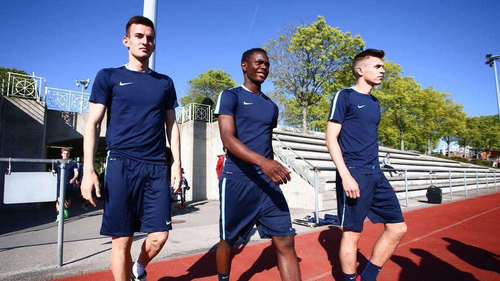 Training und Entspannung vor Youth-Legaue-Finale