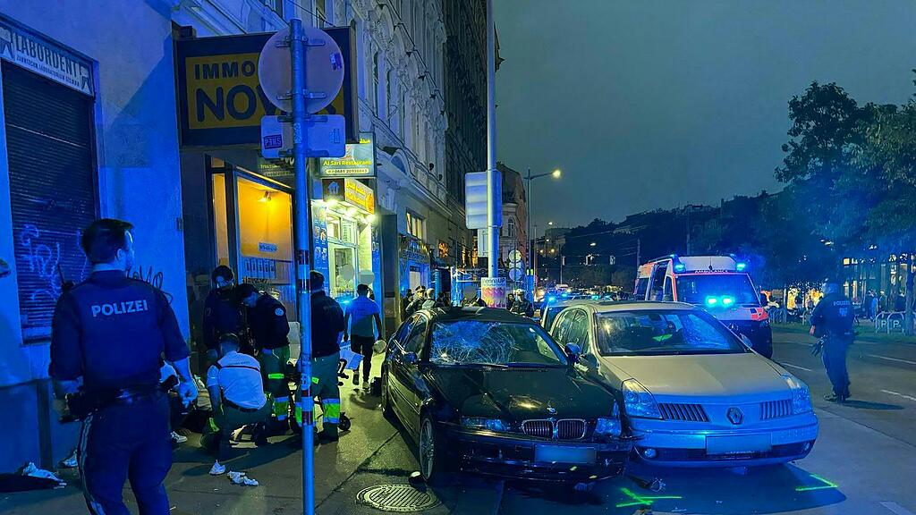 Auto gegen Fußgänger in Wien