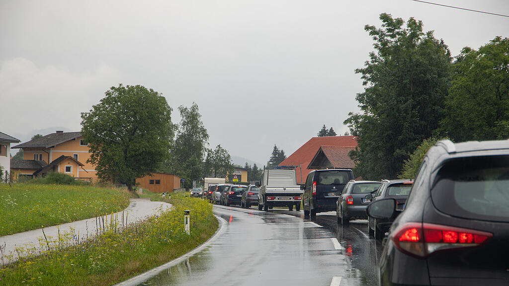 Abfahrtssperren, A10, Stau, Reiseverkehr, B159