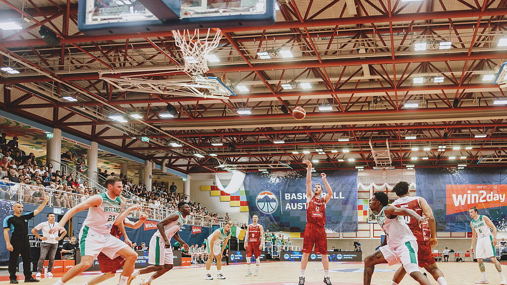 Basketball: AUT:IRL2