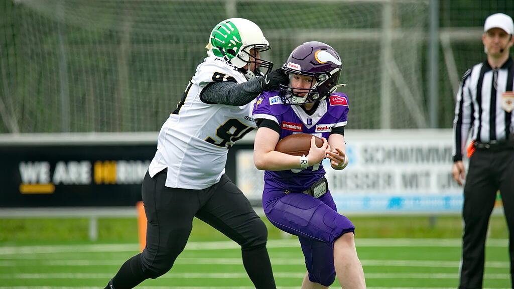 Football: Ducks Ladies gegen Vikings