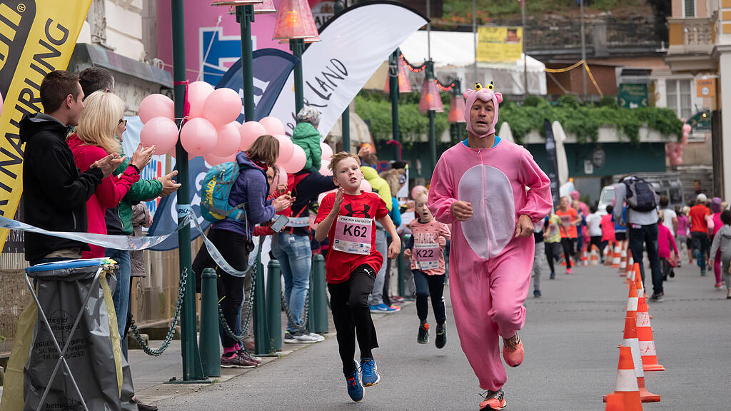 Gut 500 Läufer fanden sich am Samstag in Bad Gastein ein.