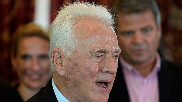 Stronach kündigte neue Parteistatuten an