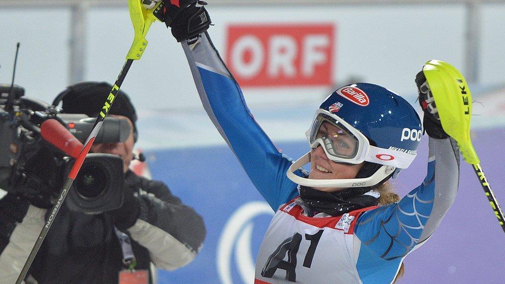 Shiffrin triumphiert in Flachau