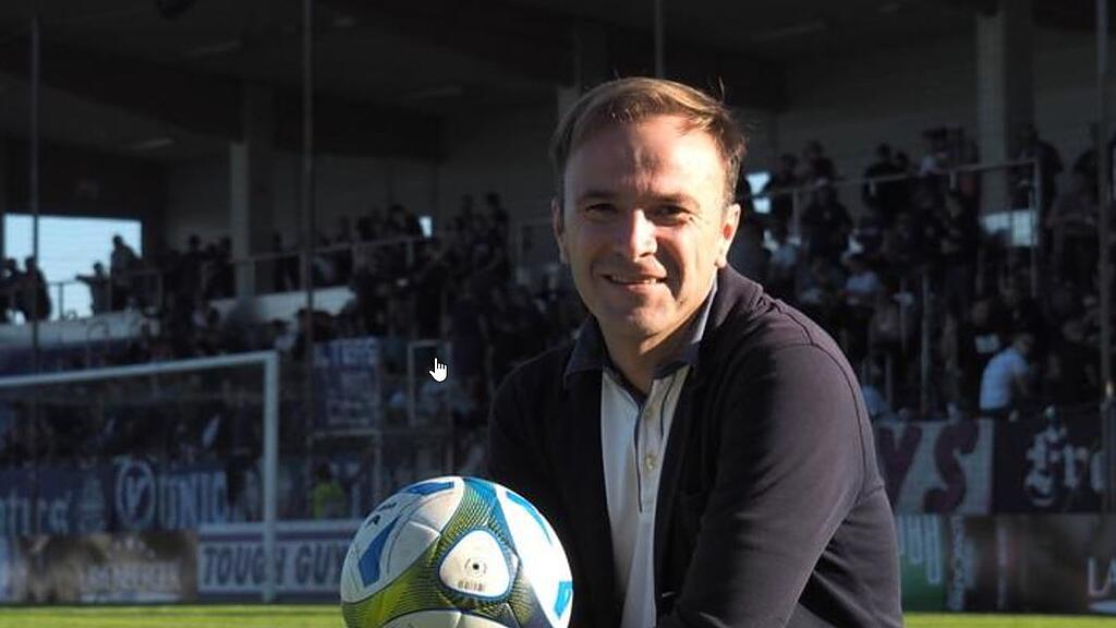 Salzburgs Vizebürgermeister Bernhard Auinger ist ein Fußballfan und spricht über den Stadionausbau beim SAK.