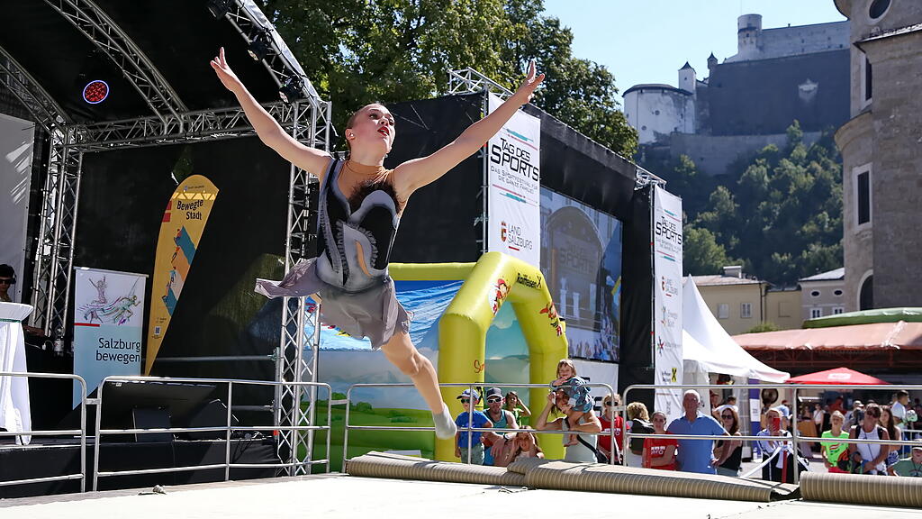 Tag des Sports, Akrobatik, Tanzen, Turnen