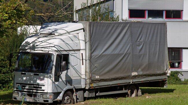 Die Einbrecher kamen mit dem LKW nicht mehr vom Fleck.