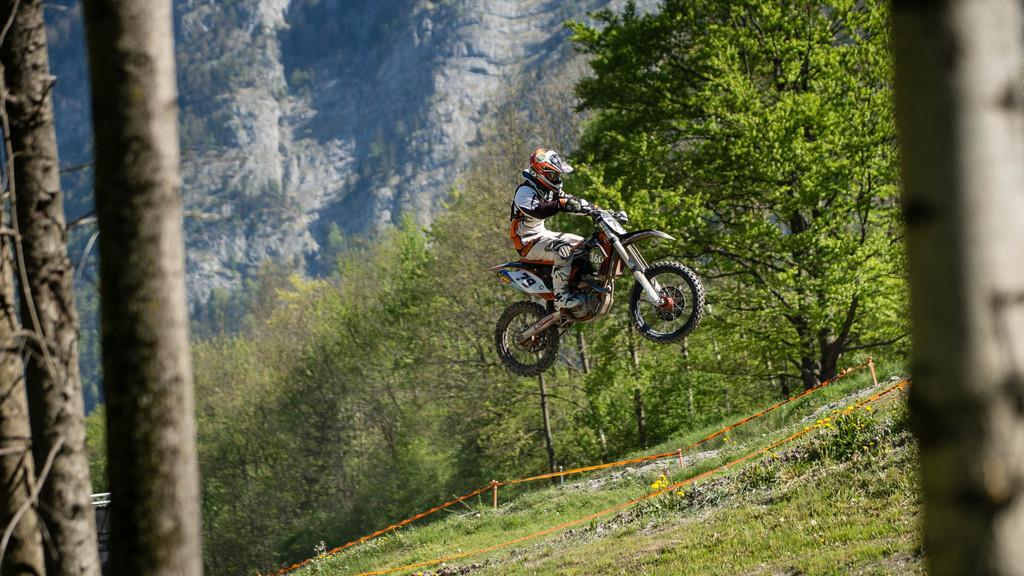 XBOWL MOTOCROSS RACE II