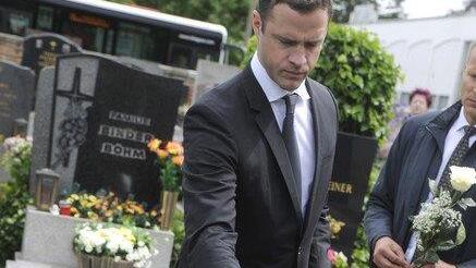 Bluttat am Brunnenmarkt: Begräbnis am Simmeringer Friedhof