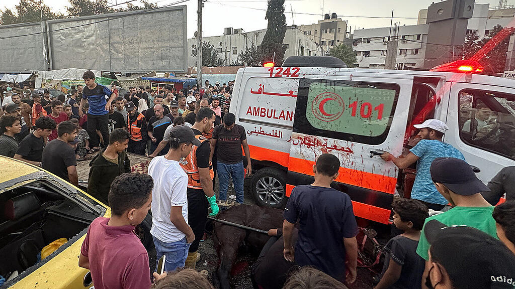 Auch Rettungswägen werden von der israelischen Armee beschossen