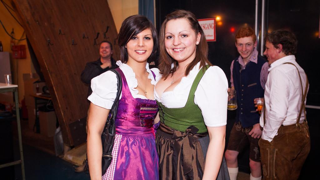 Dirndlball, I