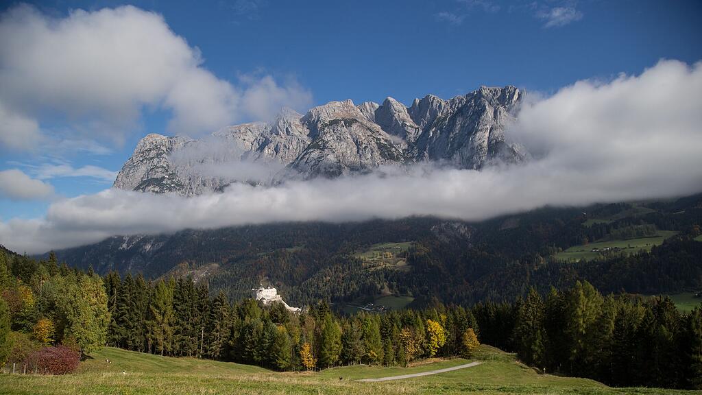 Das kommende Wochenende bringt eine Fortsetzung des ruhigen, wenn auch nicht ganz ungetrübten Herbstwetters.