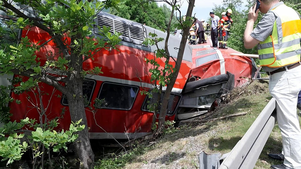 Zug in Garmisch entgleist: Tote und Verletzte