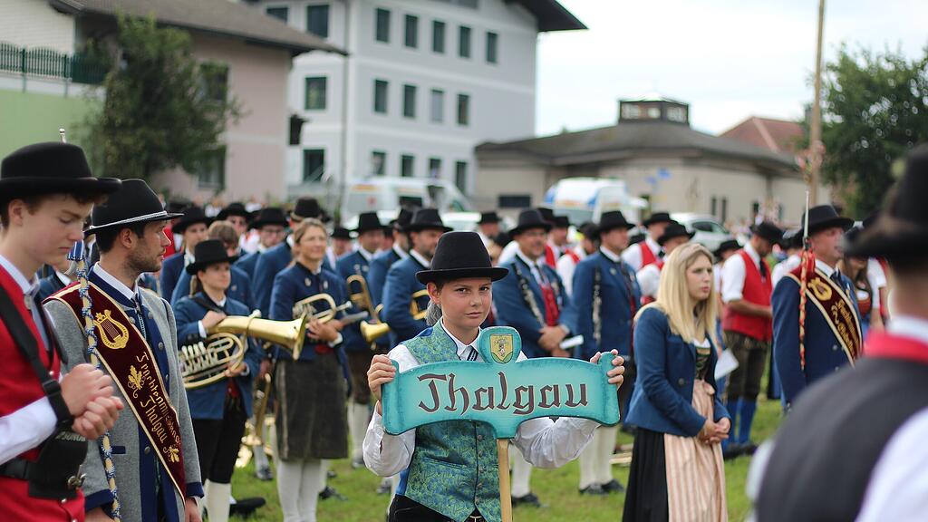 75 Jahre Trachtenverein  D\u00b4Puachstoana