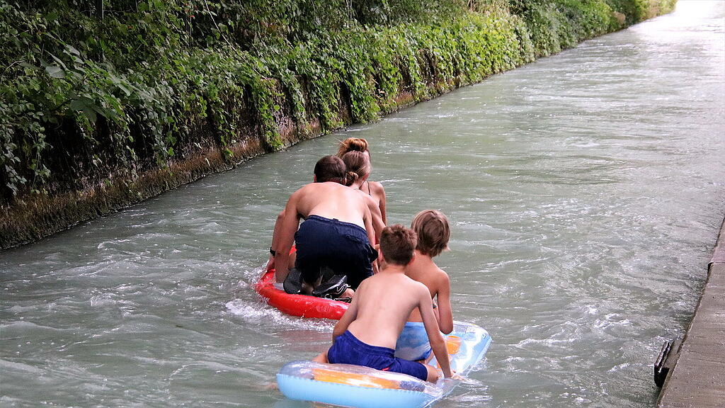 ALMjam 2022 - Surf Testival und Contest vom Anf\u00e4nger zum Fortgeschrittene Surfer\/innen