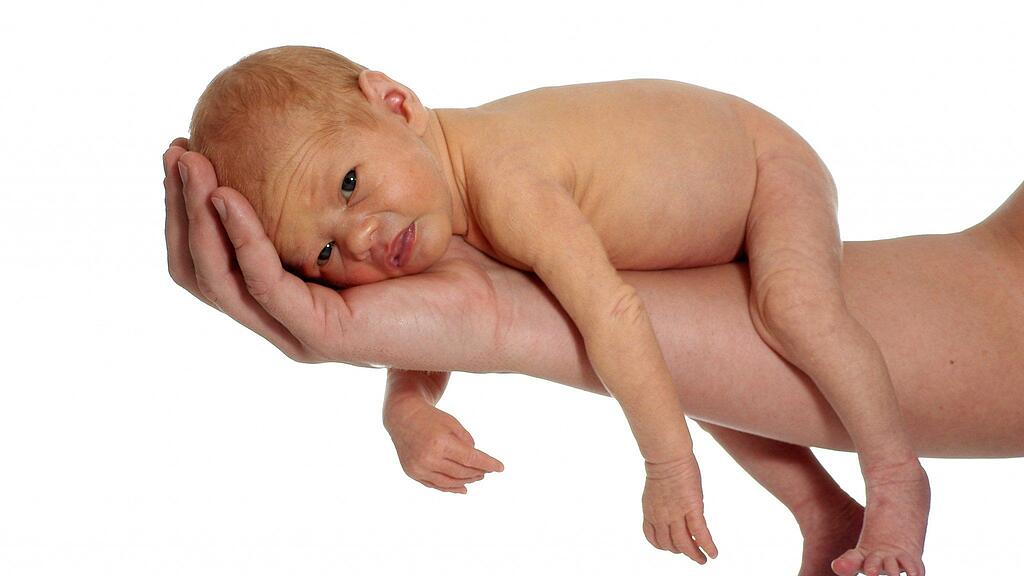 Im ersten Quartal 2013 wurden 214 Ehen geschlossen, es wurden 1.131 Babys geboren und es sind 1.123 Menschen verstorben.